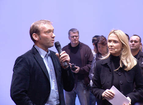 Kris Nissen fortæller om VWs planer - her på Essen Motorshow 2007